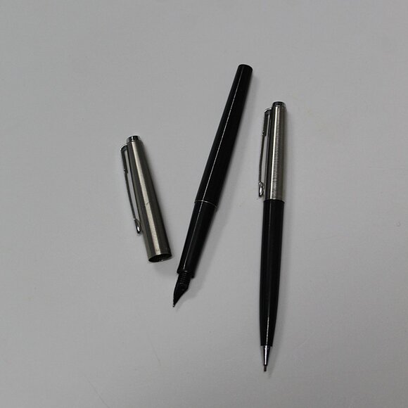 Vintage Parker 45 Pen & Pencil Set – Black & Chrome – Elegant Office Style - Picture 10 of 12
